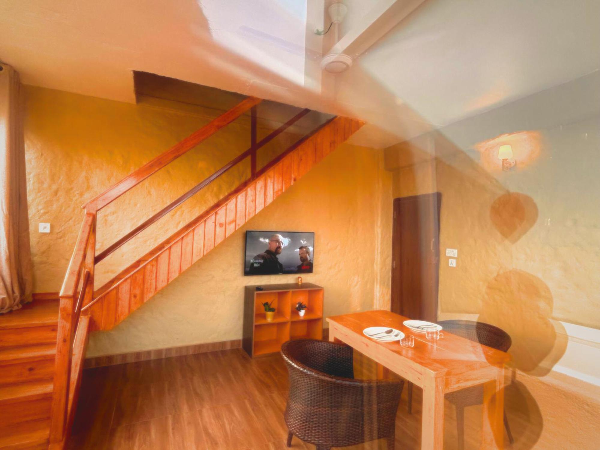 פוקהרה Nishan Apartments -Lakeside מראה חיצוני תמונה